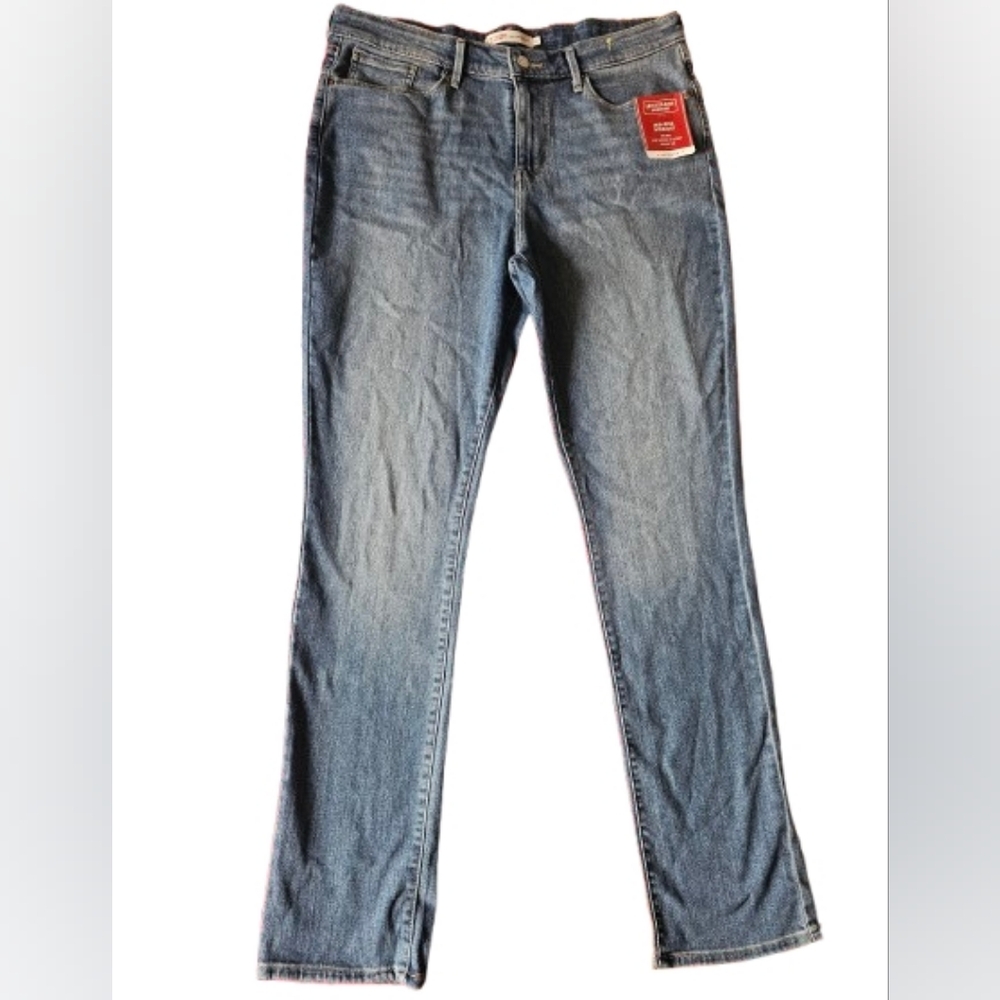Levi Strauss Women's Straight Leg Blue Jeans 16